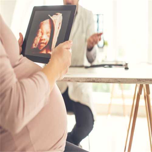怀孕初期胚胎发育慢的原因